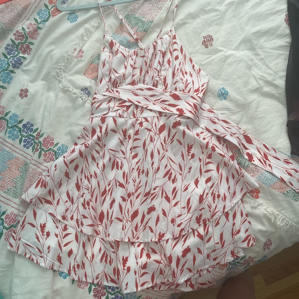 White and red detailed romper with waist tie